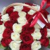 Корзина с красными и красно-оранжевыми розами диаметром 60 см (до 201 розы)