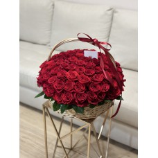 Корзина с красными розами (40 см) 101 роза