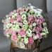 Розовые и белые розы в корзине (40 см)