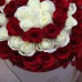 Белые и красные розы в цилиндре (M) 43-47 роз 